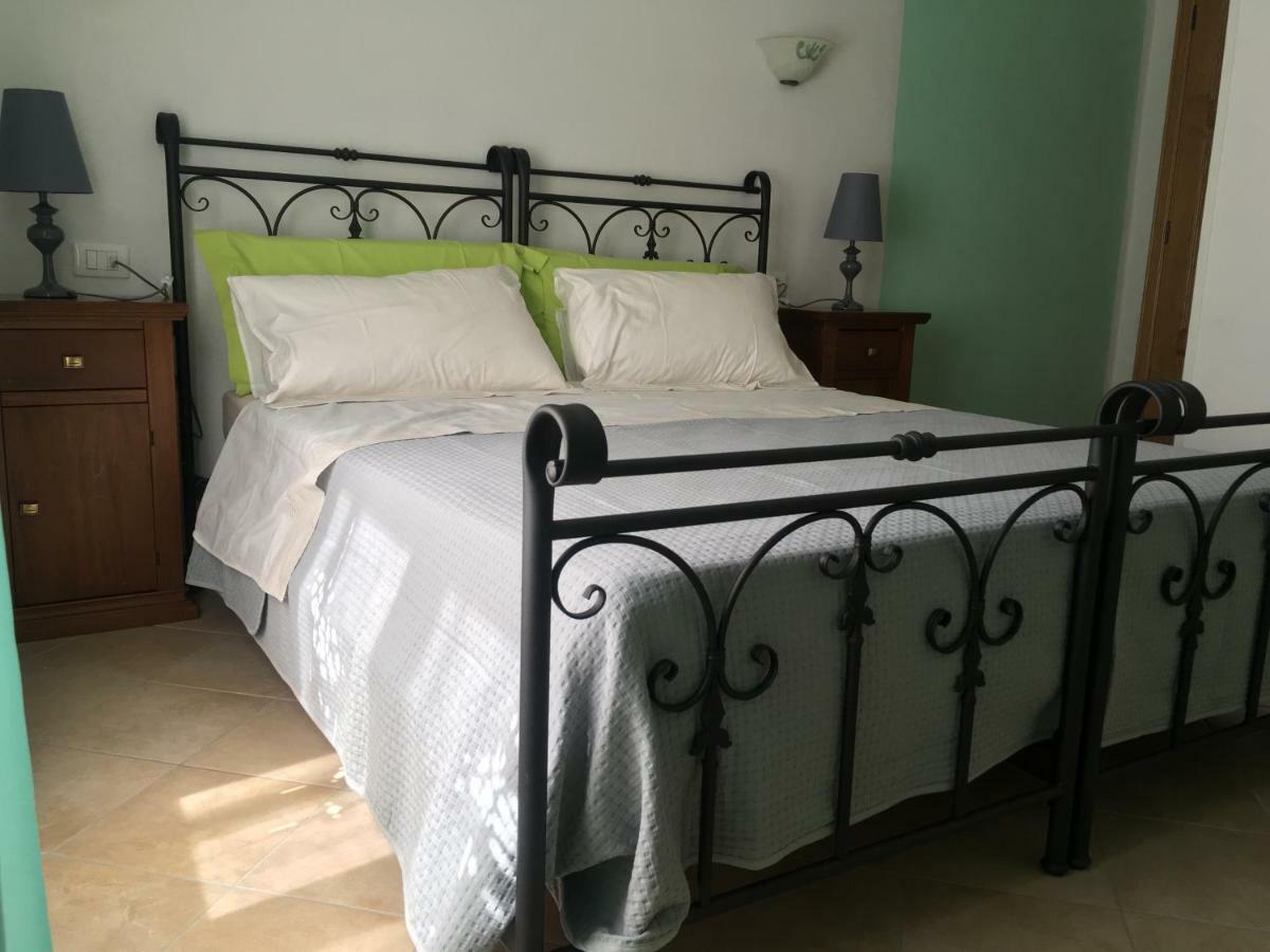 פיניונה Agriturismo La Ferriera מראה חיצוני תמונה