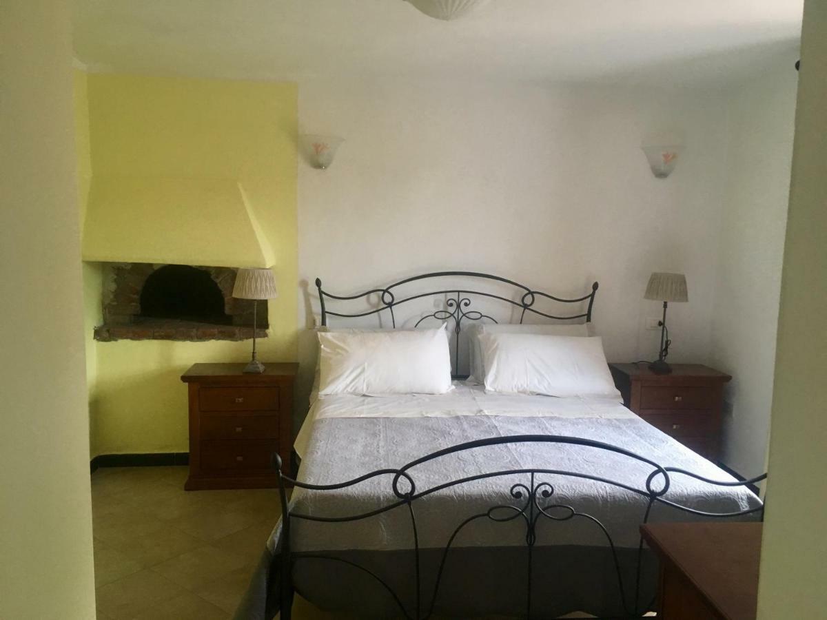 פיניונה Agriturismo La Ferriera מראה חיצוני תמונה